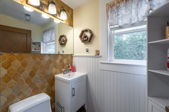 80 Phillips St, Weymouth, MA 02188