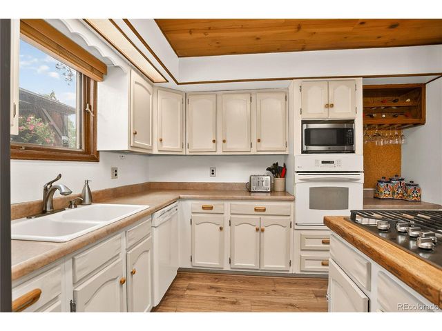 7033 Silverhorn Dr, Evergreen, CO 80439