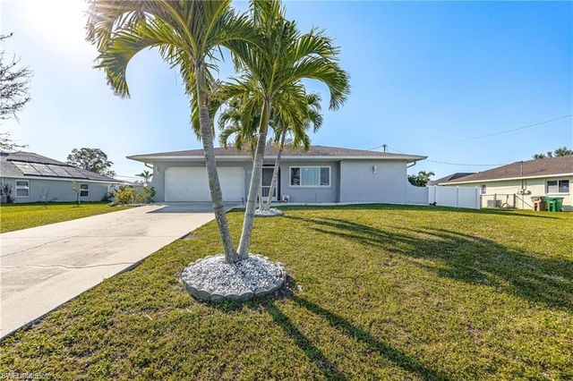 516 Retunda PKWY W, Cape Coral, FL 33904