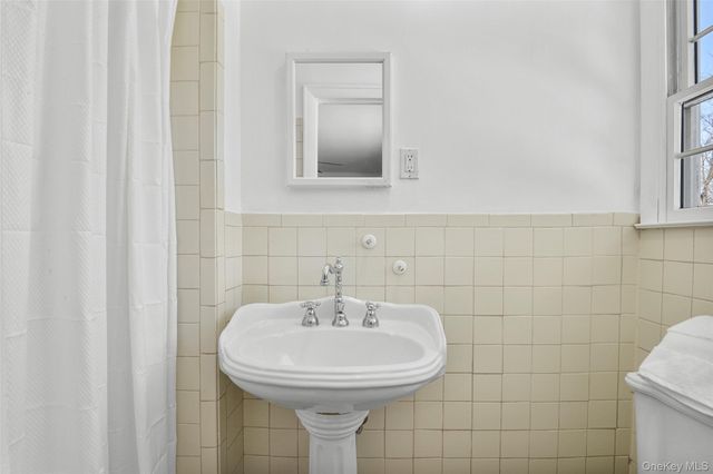 46 Harding Drive, New Rochelle, NY 10801