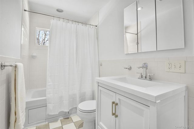 46 Harding Drive, New Rochelle, NY 10801