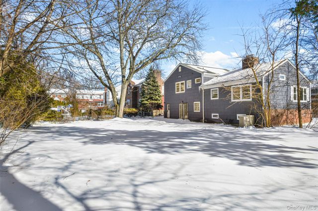 46 Harding Drive, New Rochelle, NY 10801