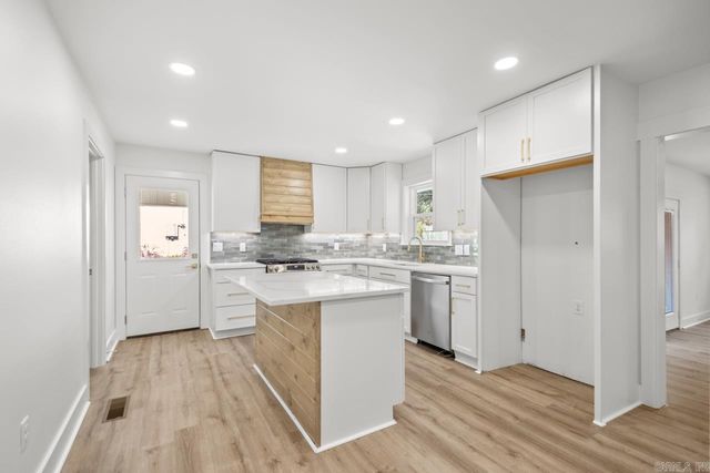 2002 Lynnwood Drive, Benton, AR 72015