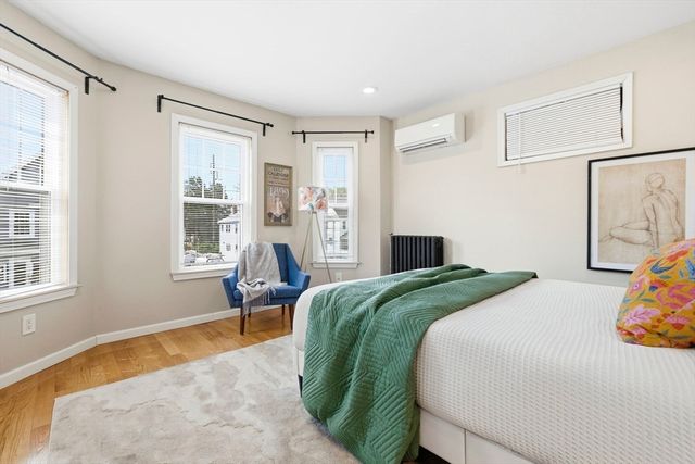 145 Oliver St, Malden, MA 02148