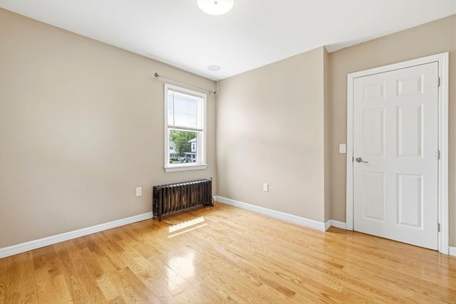 145 Oliver St, Malden, MA 02148