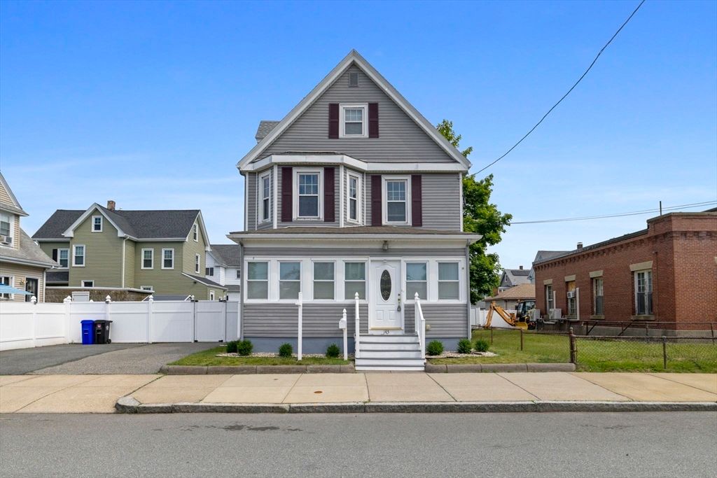145 Oliver St, Malden, MA 02148