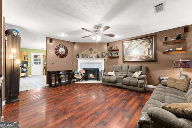 5098 TWIN OAKS Lane, Murrayville, GA 30564