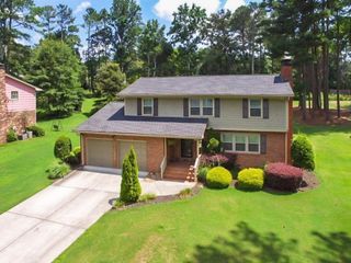 647 Shannon Green Circle SW, Mableton, GA 30126