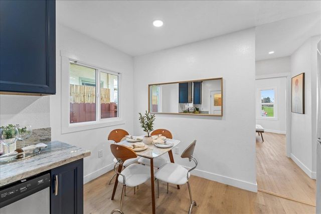 2717 Mabel St, Berkeley, CA 94702