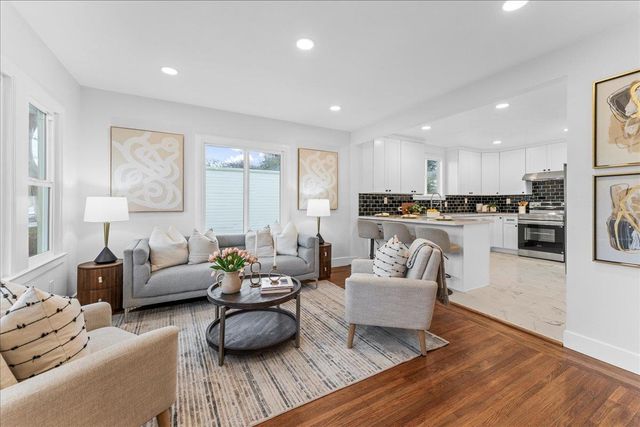 2717 Mabel St, Berkeley, CA 94702