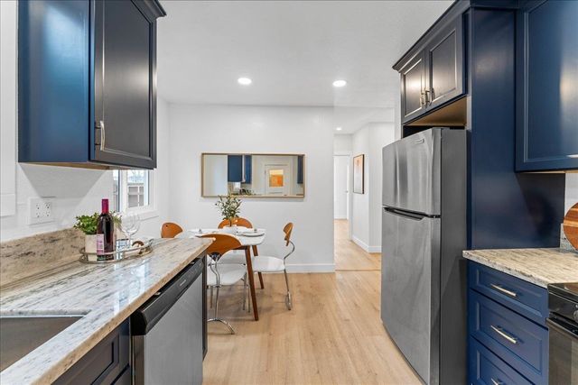 2717 Mabel St, Berkeley, CA 94702