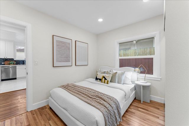 2717 Mabel St, Berkeley, CA 94702