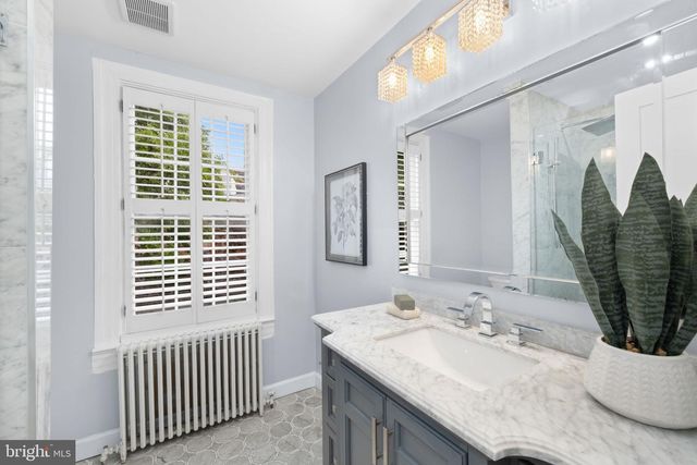 116 S PITT ST, Alexandria, VA 22314