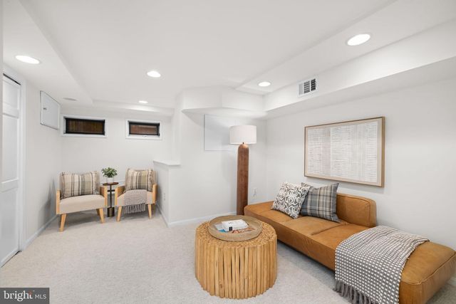 116 S PITT ST, Alexandria, VA 22314