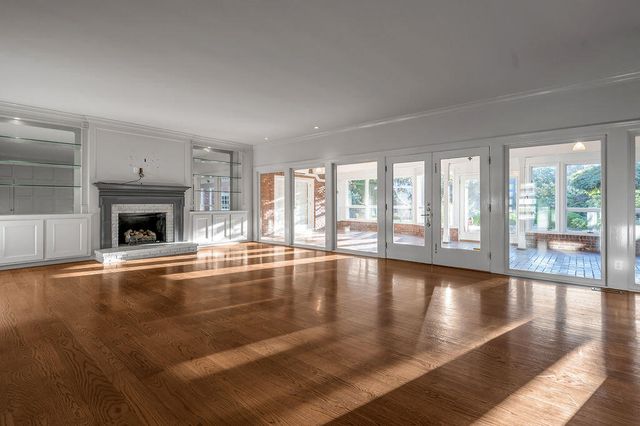 1401 Pendennis Circle, Lexington, KY 40502