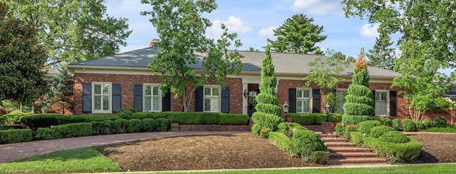 1401 Pendennis Circle, Lexington, KY 40502