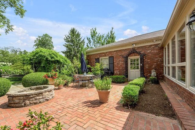 1401 Pendennis Circle, Lexington, KY 40502