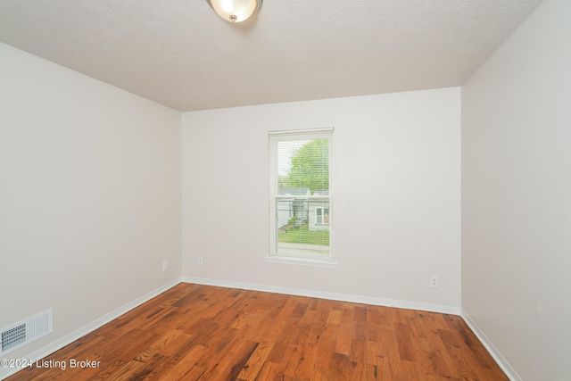 2814 W Muhammad Ali Blvd, Louisville, KY 40212