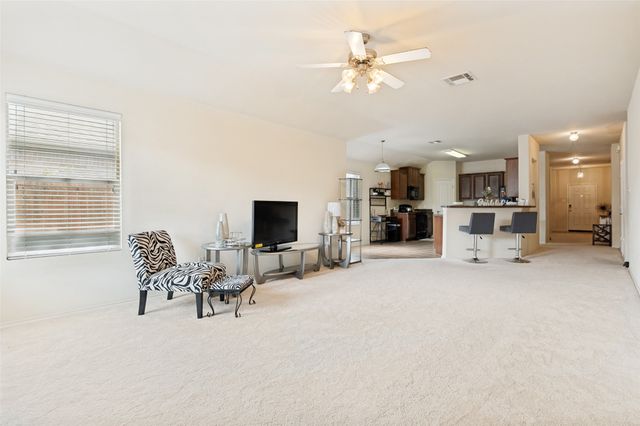 800 Canyon Place, Desoto, TX 75115