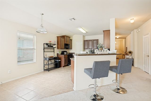 800 Canyon Place, Desoto, TX 75115