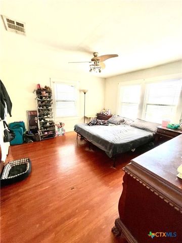 109 E Heard Street, Ganado, TX 77962