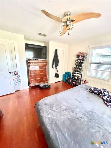 109 E Heard Street, Ganado, TX 77962