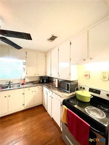 109 E Heard Street, Ganado, TX 77962