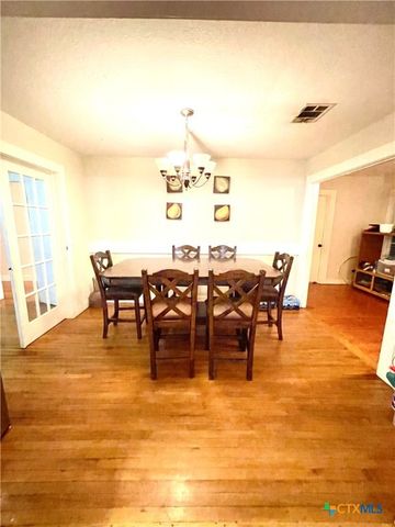 109 E Heard Street, Ganado, TX 77962