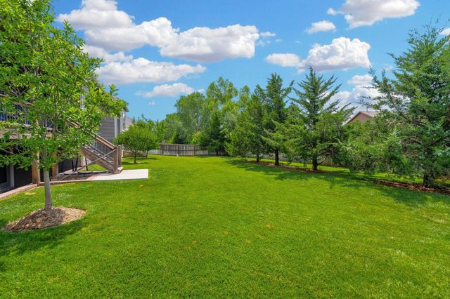1619 N Lakeside Dr, Andover, KS 67002