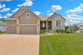 1619 N Lakeside Dr, Andover, KS 67002