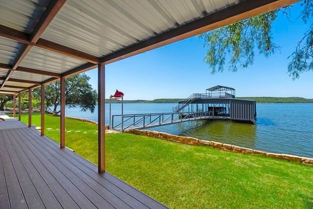 8301 County Road 300, Graham, TX 76450