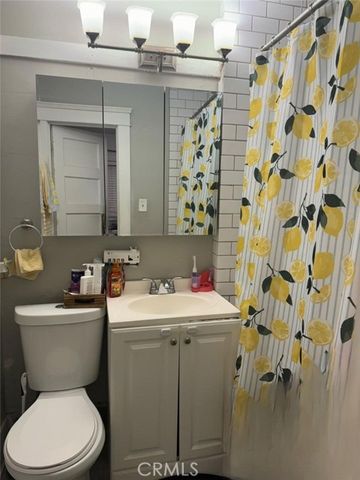 313 OLIVE, Corona, CA 92882