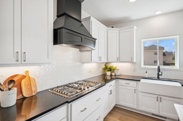 11367 5th Street NE, Hanover, MN 55341