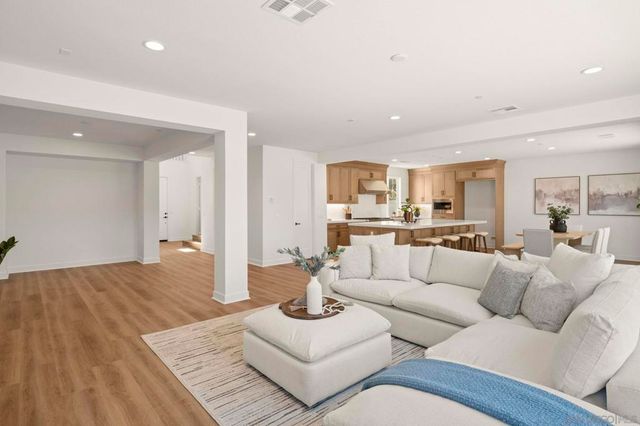 13780 Holly Oak Way, Poway, CA 92064
