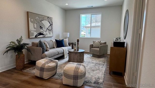 13780 Holly Oak Way, Poway, CA 92064