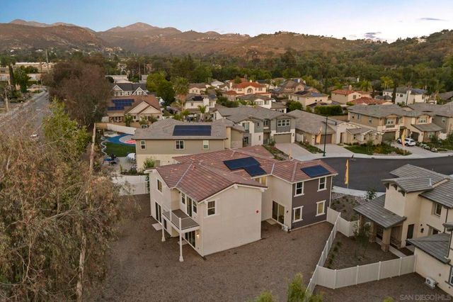 13780 Holly Oak Way, Poway, CA 92064