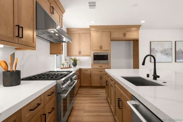 13780 Holly Oak Way, Poway, CA 92064