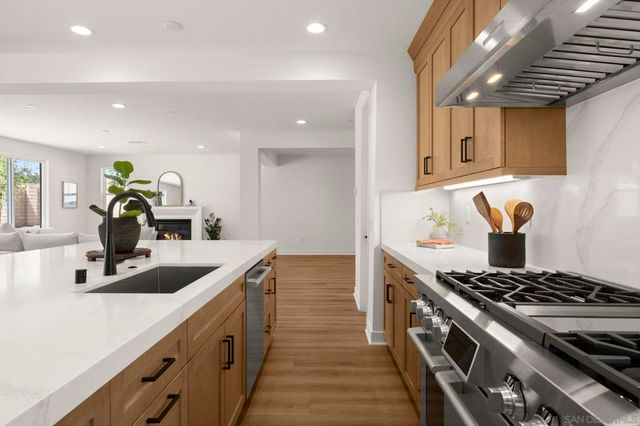 13780 Holly Oak Way, Poway, CA 92064