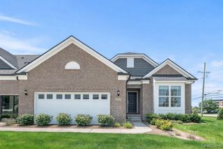 42823 Arbor Drive, Clinton Township, MI 48038