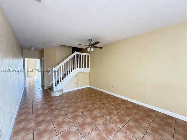 7250 NW 177th St 203-16, Hialeah, FL 33015