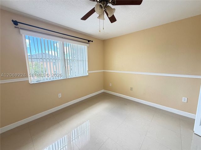 7250 NW 177th St 203-16, Hialeah, FL 33015