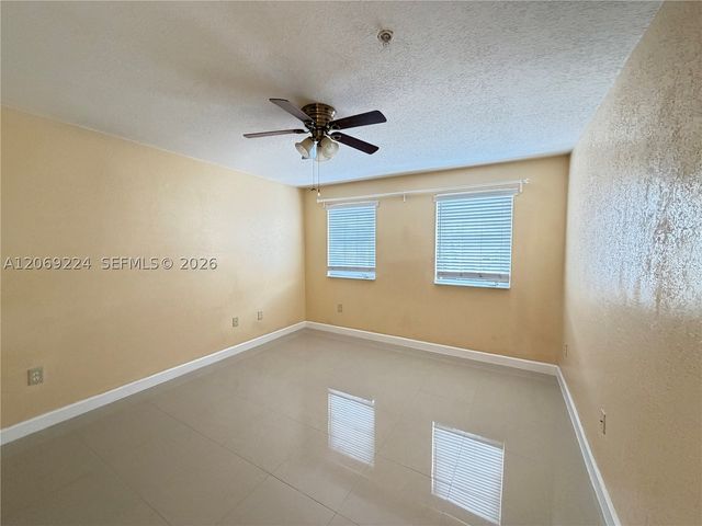 7250 NW 177th St 203-16, Hialeah, FL 33015