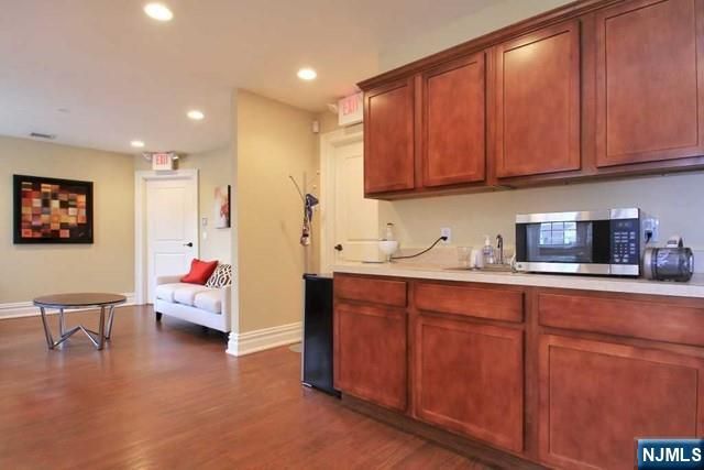 240 Grand Avenue 2nd Fl REAR, Englewood, NJ 07631