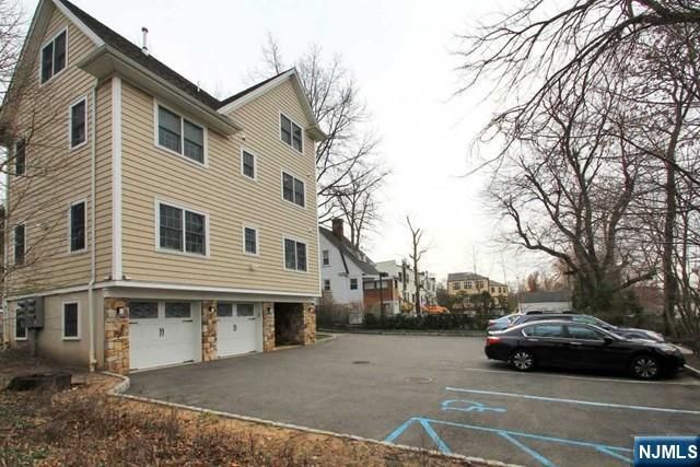 240 Grand Avenue 2nd Fl REAR, Englewood, NJ 07631