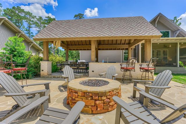 26327 Jacks Barn Rd, Montgomery, TX 77316
