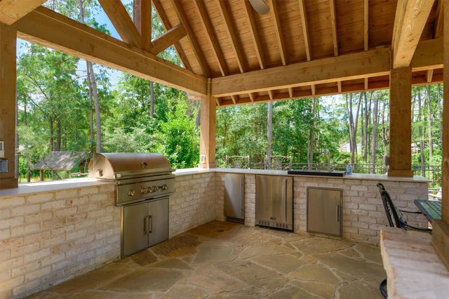 26327 Jacks Barn Rd, Montgomery, TX 77316