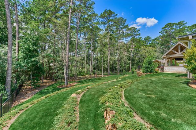 26327 Jacks Barn Rd, Montgomery, TX 77316