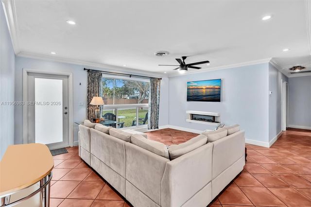 3192 Coolidge St, Hollywood, FL 33021