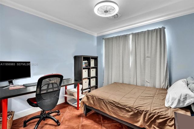 3192 Coolidge St, Hollywood, FL 33021