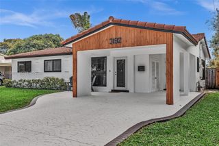 3192 Coolidge St, Hollywood, FL 33021